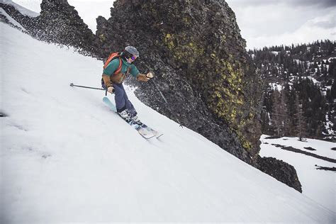 rei ski rental season.